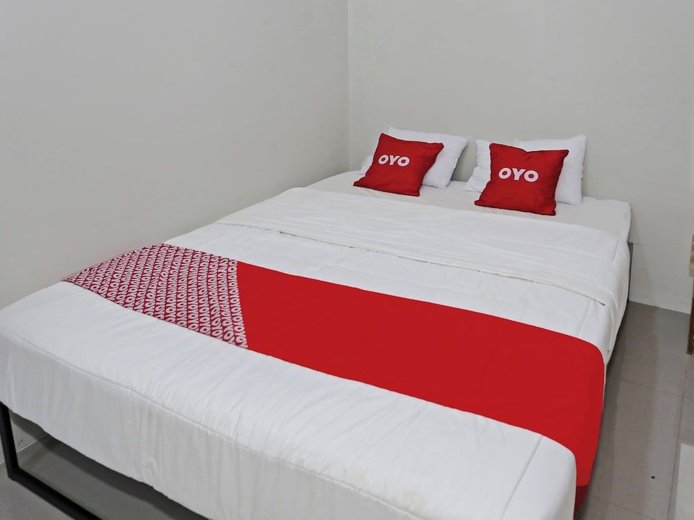 OYO 92717 Tjokro 3 Standard Double Room 5