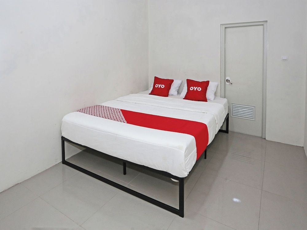 OYO 92717 Tjokro 3 Standard Double Room 9