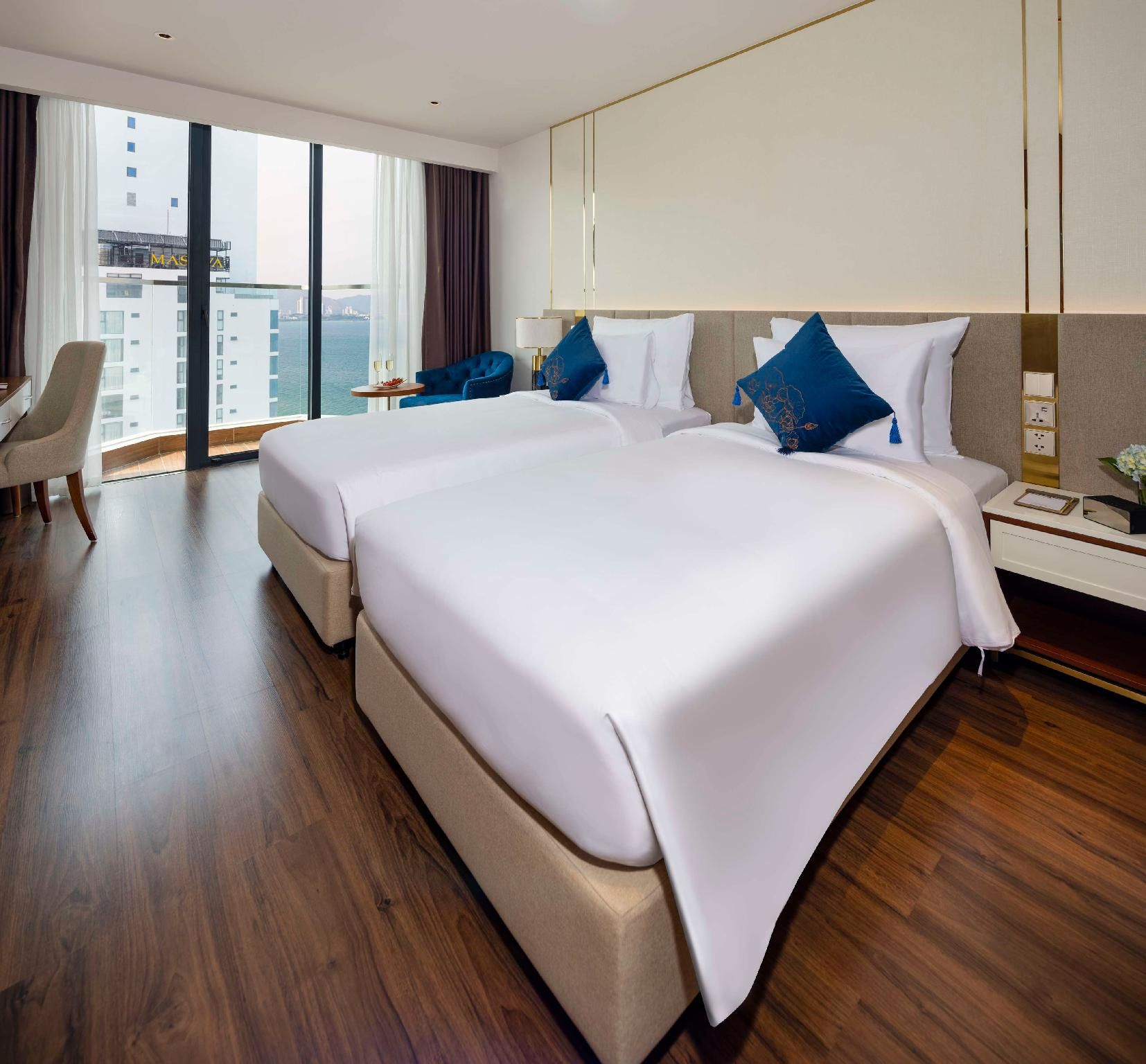 2 Single Beds, Nonsmoking, Superior Room, Balcony, Sea View, Connecting Rooms
