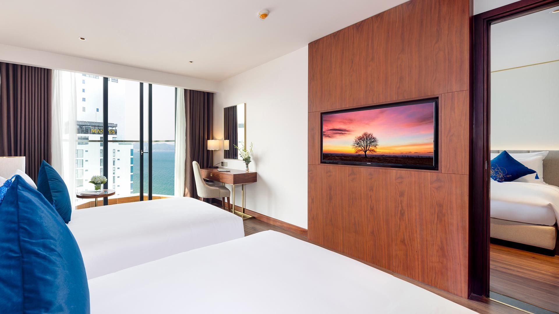 2 Single Beds, Nonsmoking, Superior Room, Balcony, Sea View, Connecting Rooms