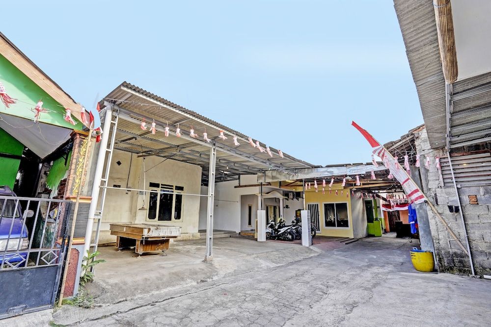 OYO 92816 Ana Homestay