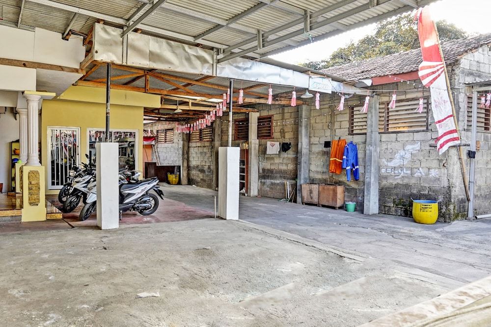 OYO 92816 Ana Homestay
