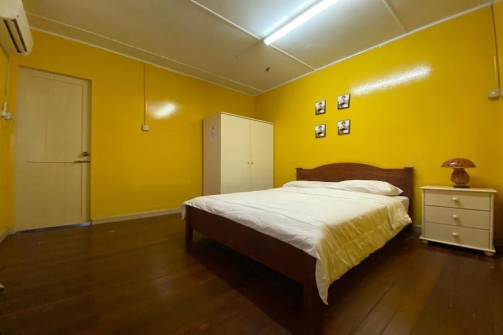 Room, Shared Bathroom