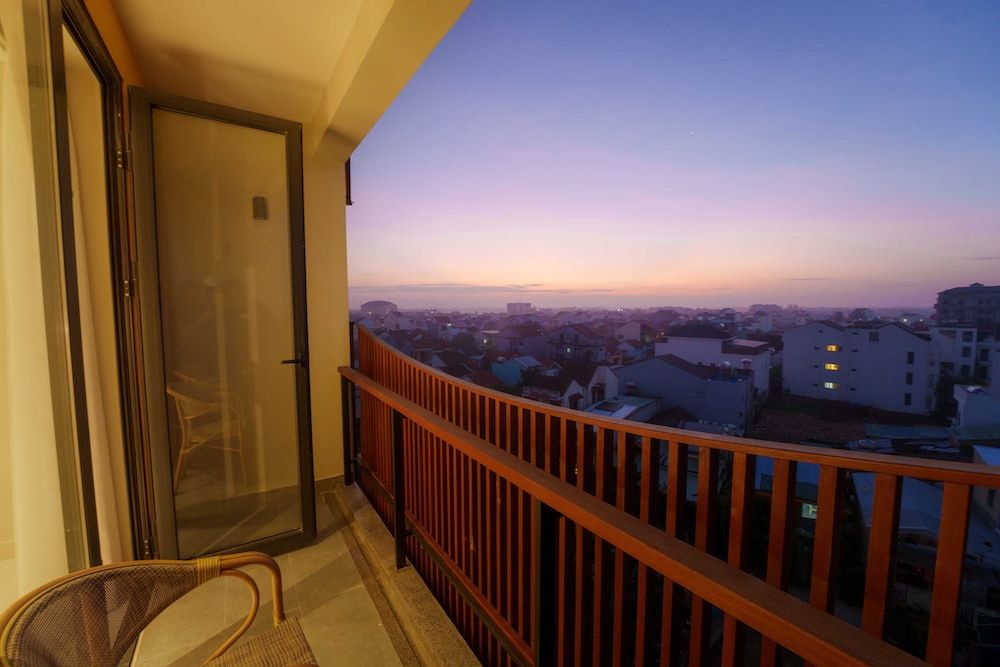 Premium Double Room Single Use, Multiple Beds, Balcony, City View