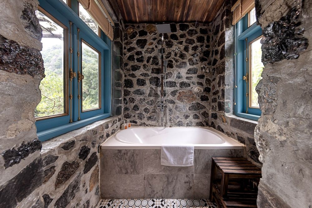 ChezCao Rice Field Ecolodge Ninh Binh Family Room, Mountain View 8