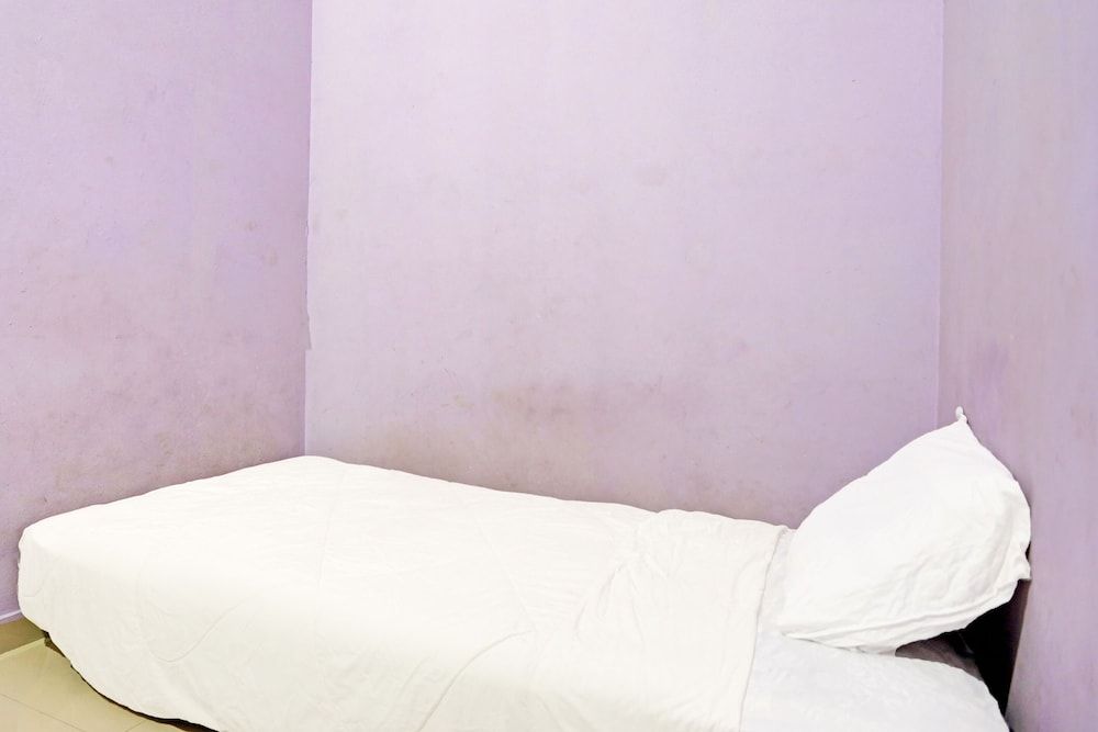 Economy Single Room