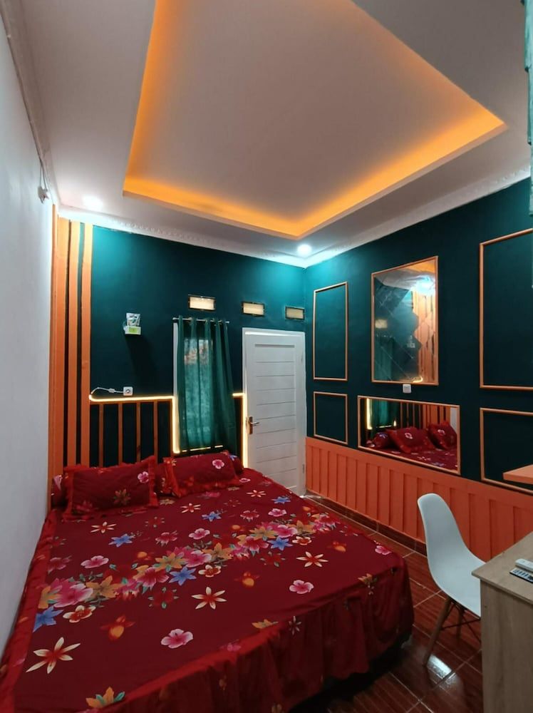 OYO Life  92977 Neba Kost Aesthetic Standard Double Room 7