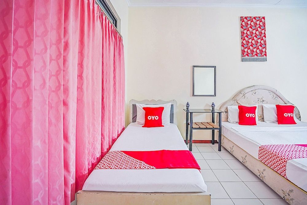 OYO 90132 Lie Mas Hotel Family Suite 3