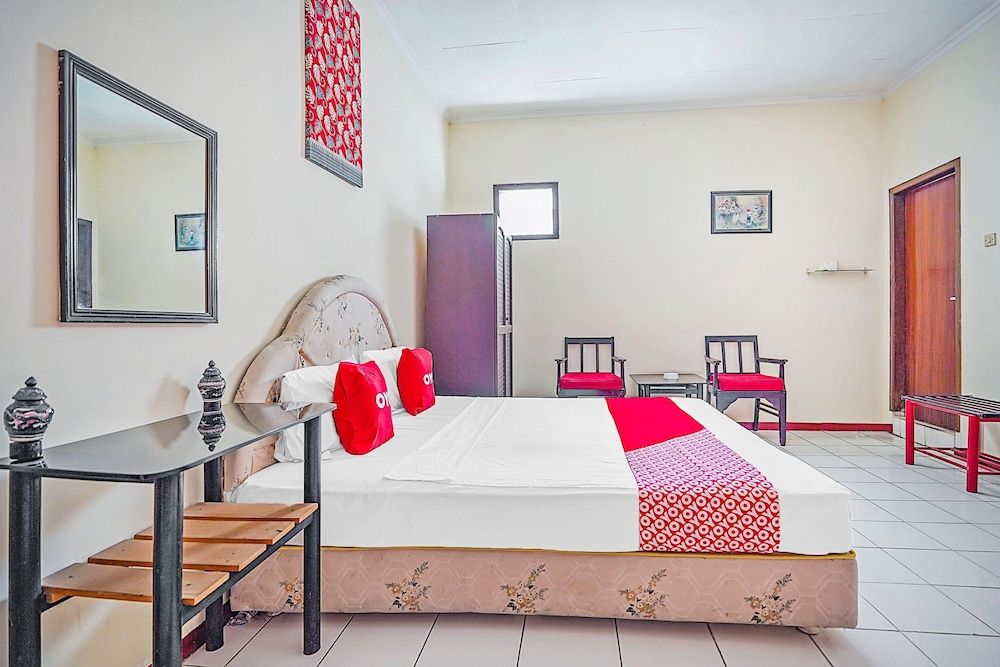 OYO 90132 Lie Mas Hotel Family Suite 7