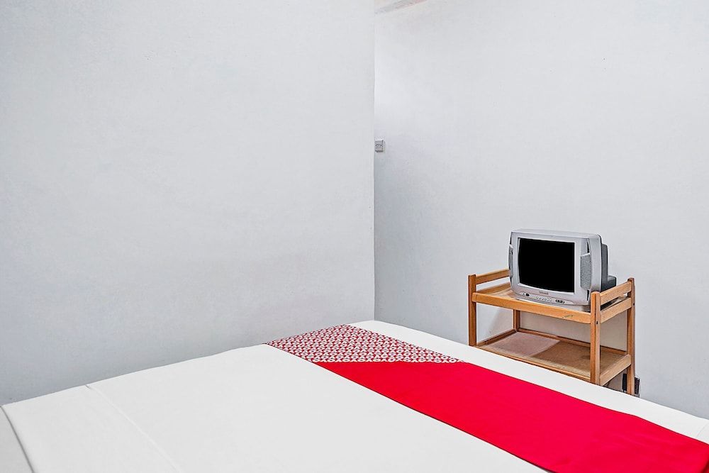 OYO 90132 Lie Mas Hotel Standard Double Room 8