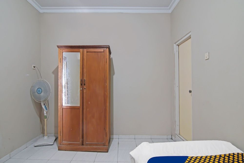 Basic Single Room