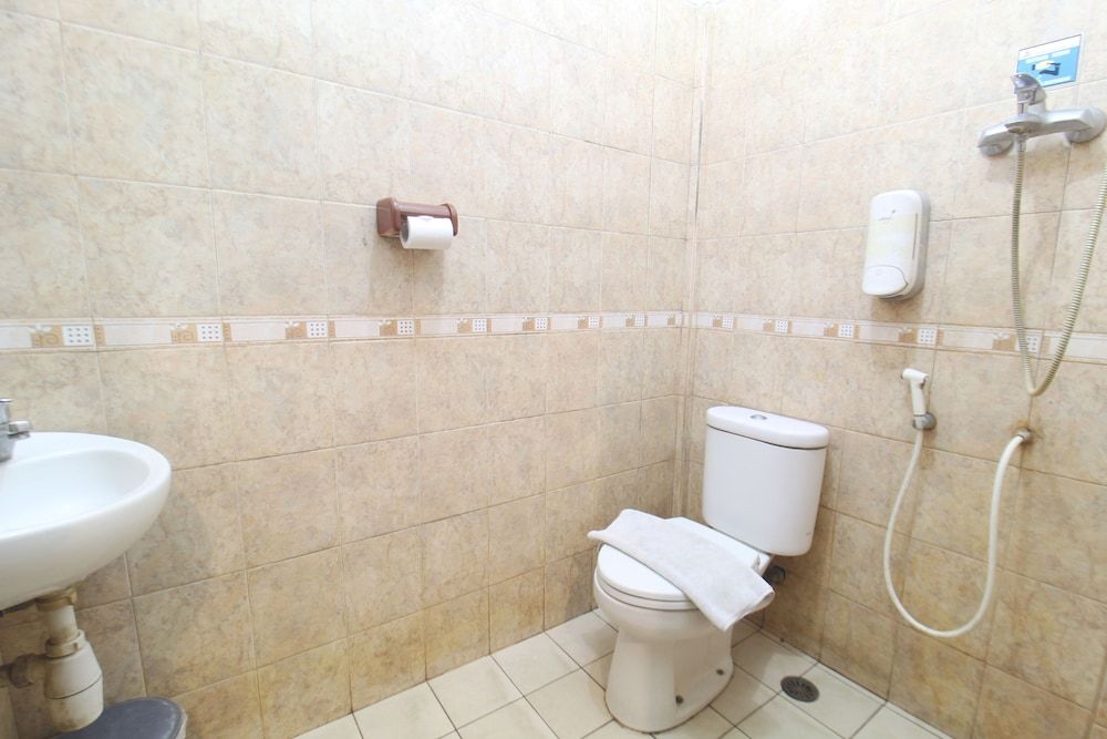 Sinergi Hotel Tretes Superior Room, 2 Twin Beds, Balcony 5