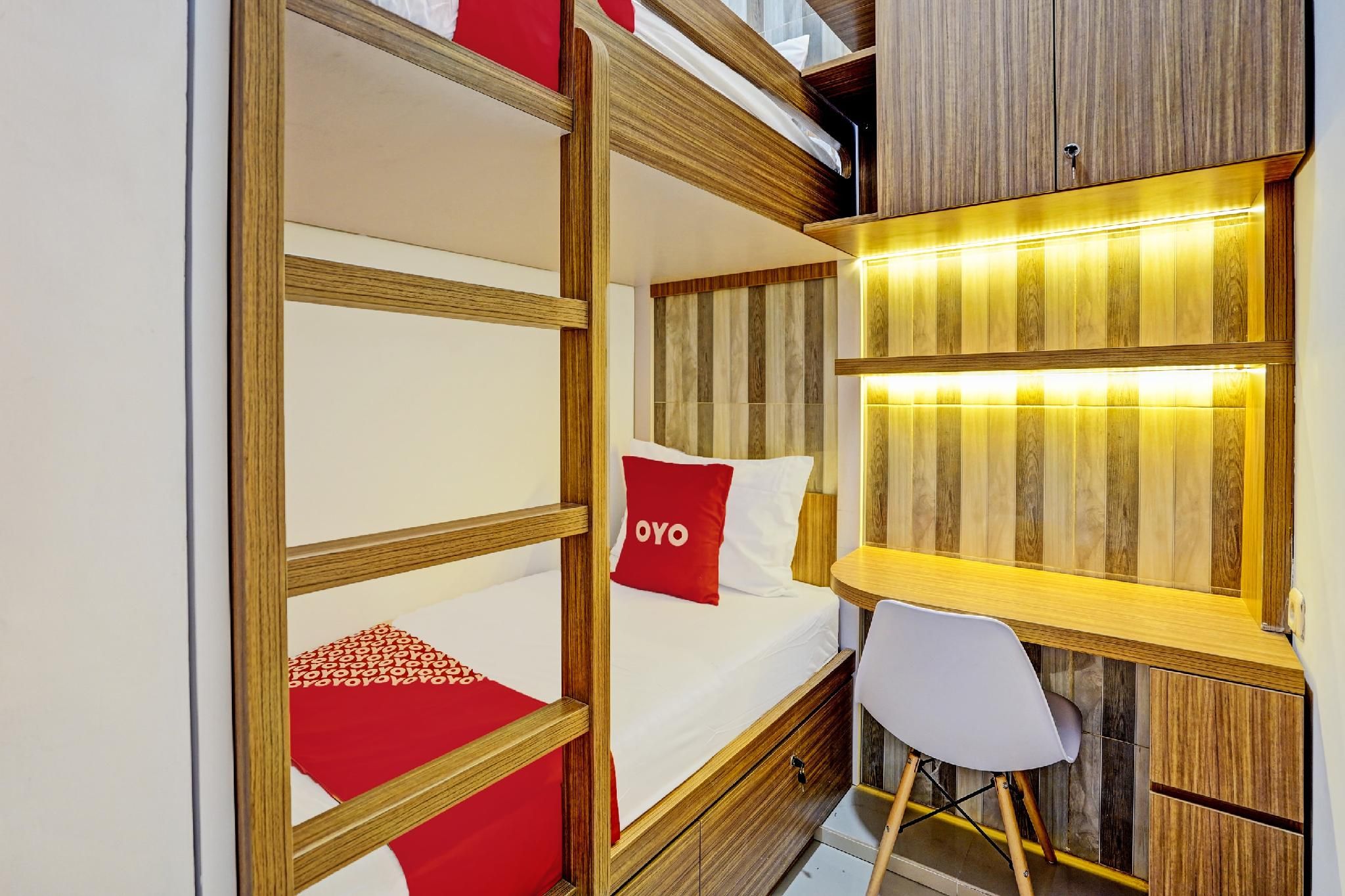 Standard Twin Room A - Non-Smoking