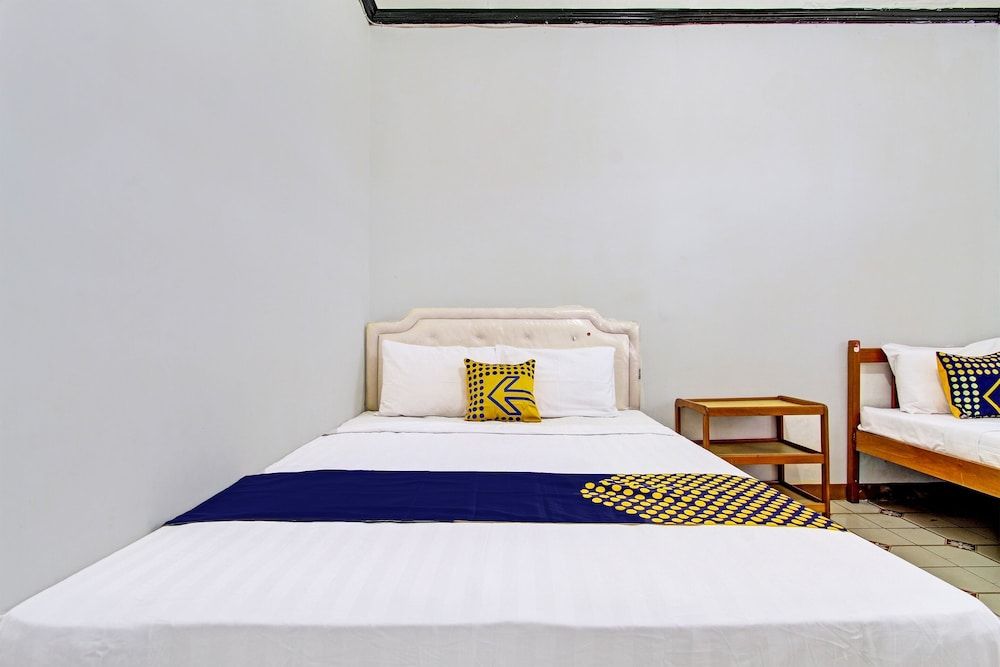 Basic Triple Room