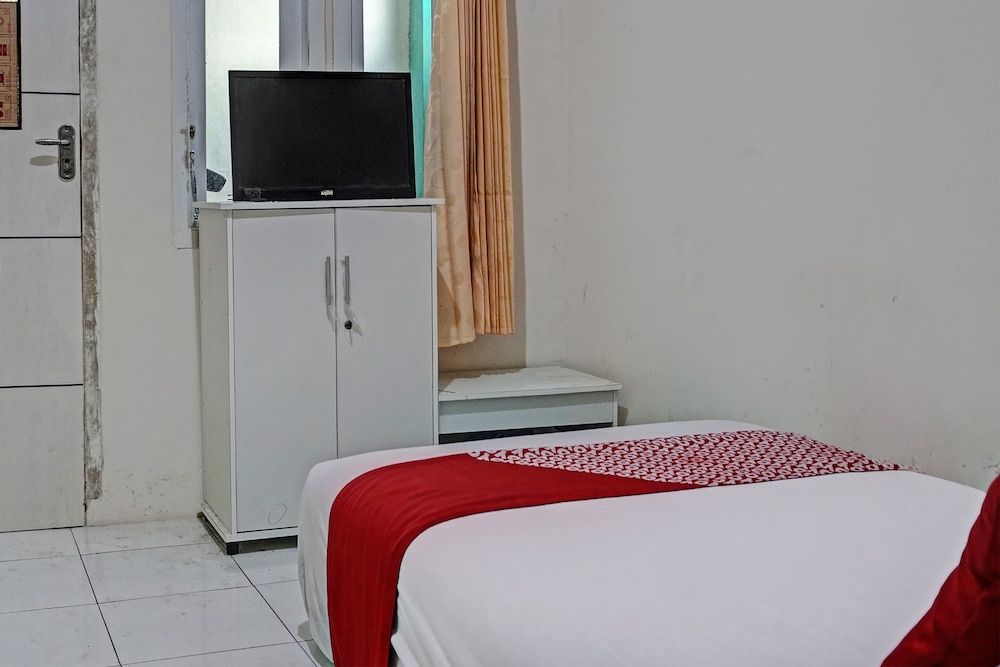 OYO Life 92684 Kost Mutiara Nirwana Standard Double Room 7