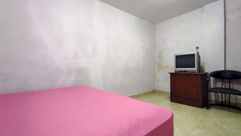 Hotel O Homestay Aqsa Standard Double Room 7