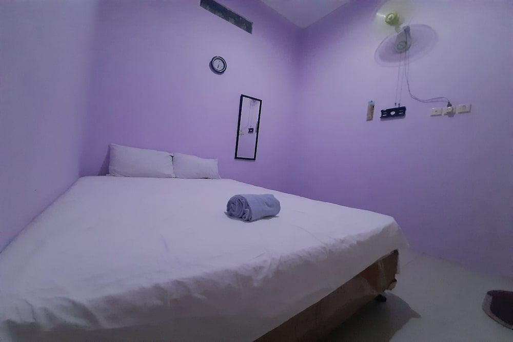 SPOT ON 93283 Sengon Kostel Syariah Basic Double Room 3