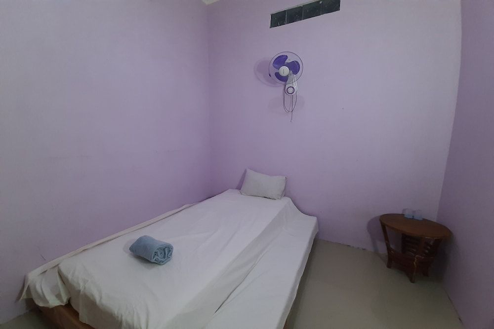 SPOT ON 93283 Sengon Kostel Syariah Basic Single Room 2