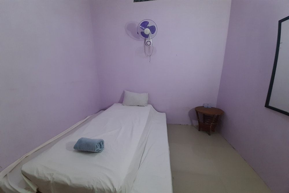 SPOT ON 93283 Sengon Kostel Syariah Basic Single Room 6