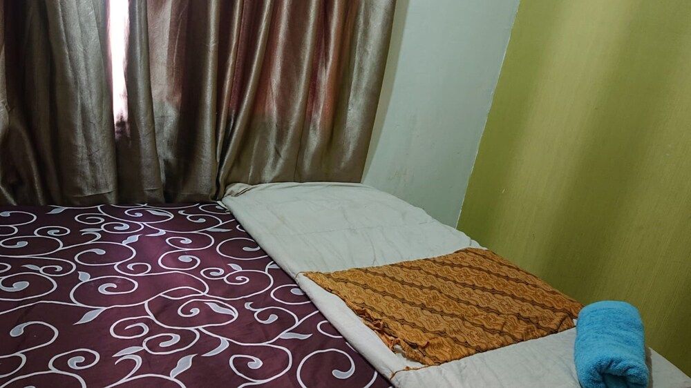 OYO Life 93139 Apartemen Grand Sentraland By Evi Deluxe Double Room 6