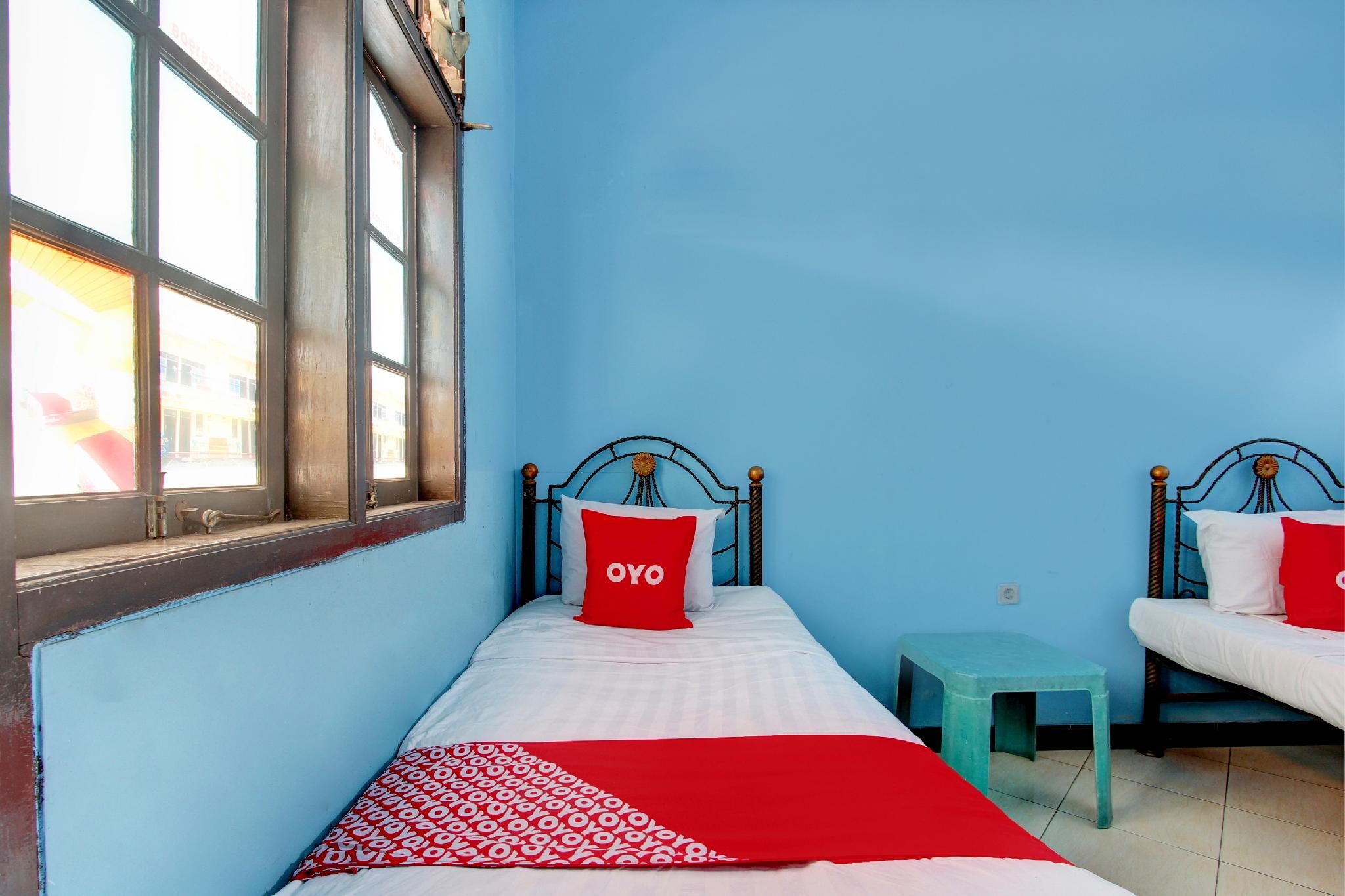 Indonesia Standard Twin