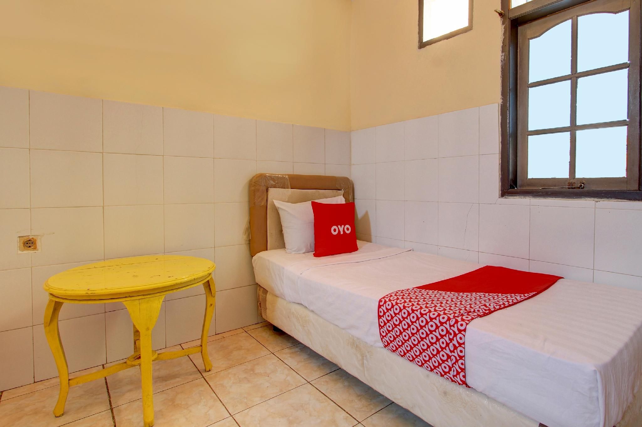 Hotel O Wisma Subur Syariah Indonesia Standard Double 2