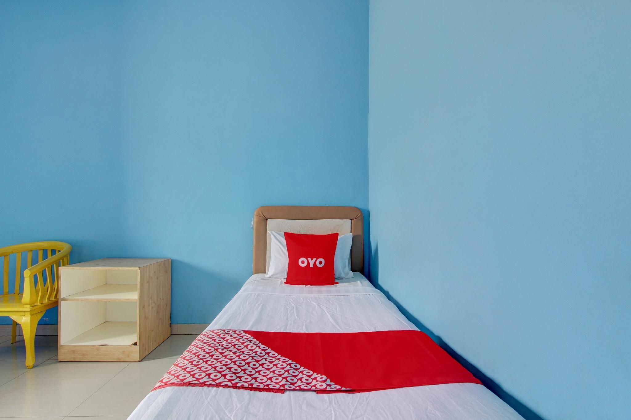 Hotel O Wisma Subur Syariah Indonesia Deluxe Twin 3