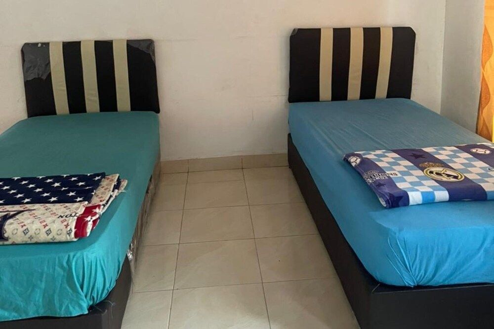 Basic Twin Room