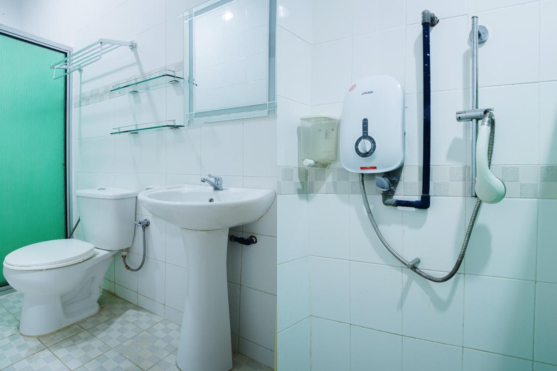 Hotel O The 7 Lodge Tambunan Deluxe Double Room 3