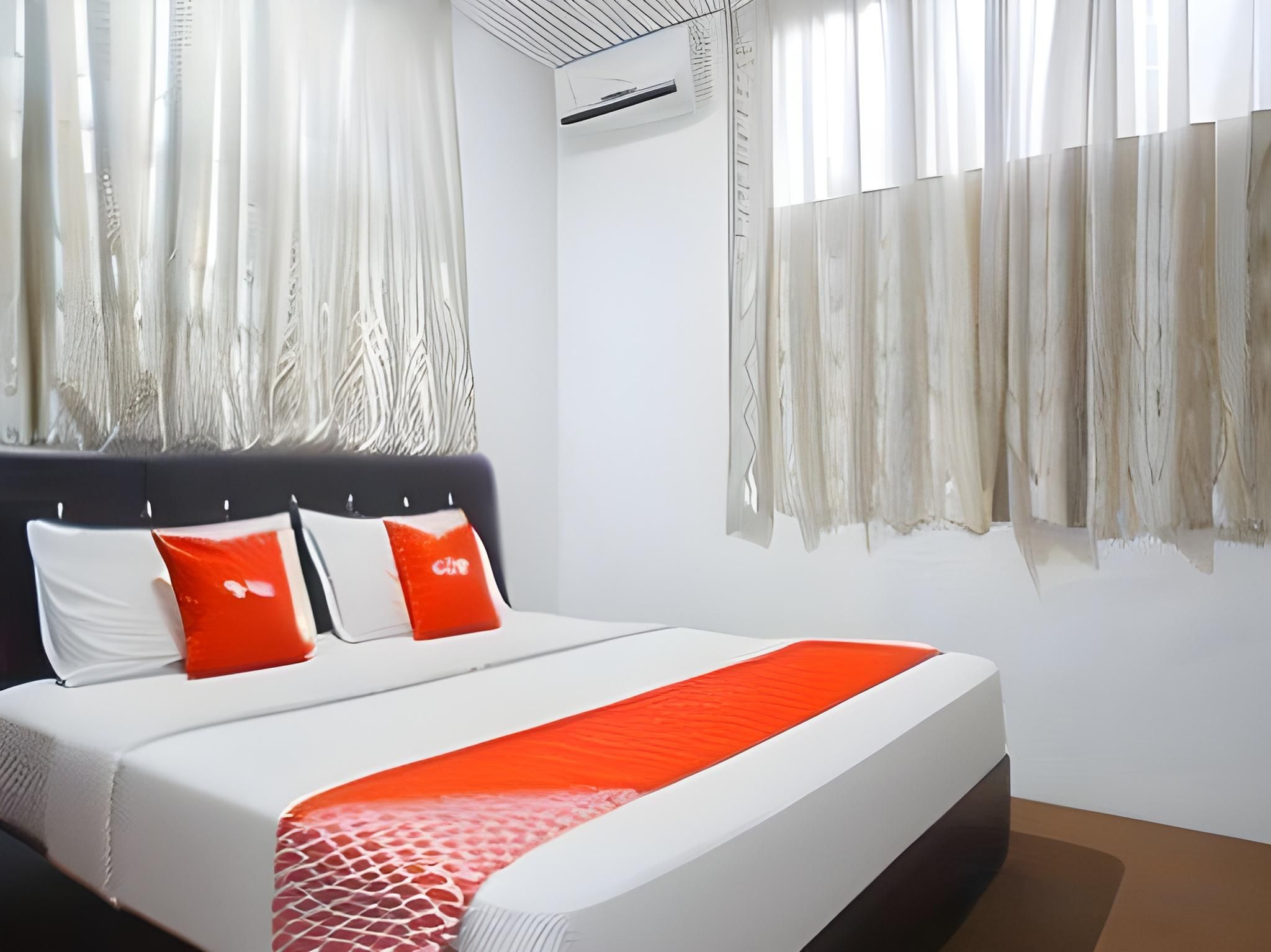 Hotel O The 7 Lodge Tambunan Deluxe Double Room 2