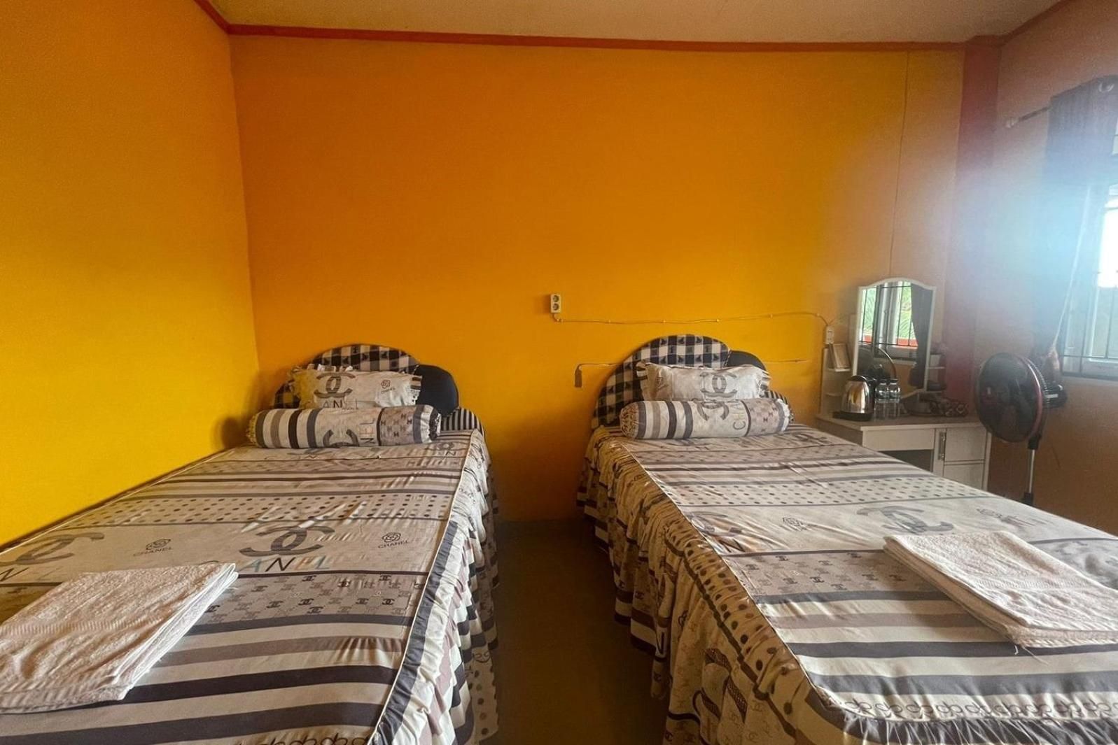 Economy Twin Room