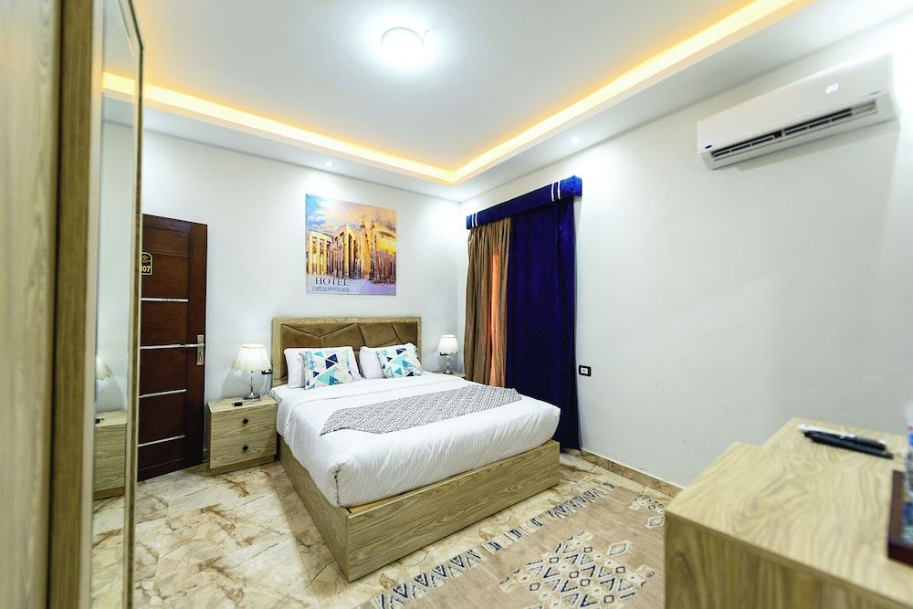 Capital Of Pyramids Hotel Deluxe Double Room With Panoramic Pyramids View 11