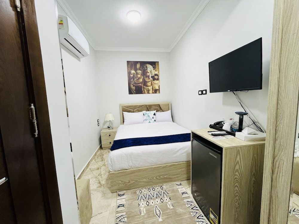Capital Of Pyramids Hotel Economy Double Room 2