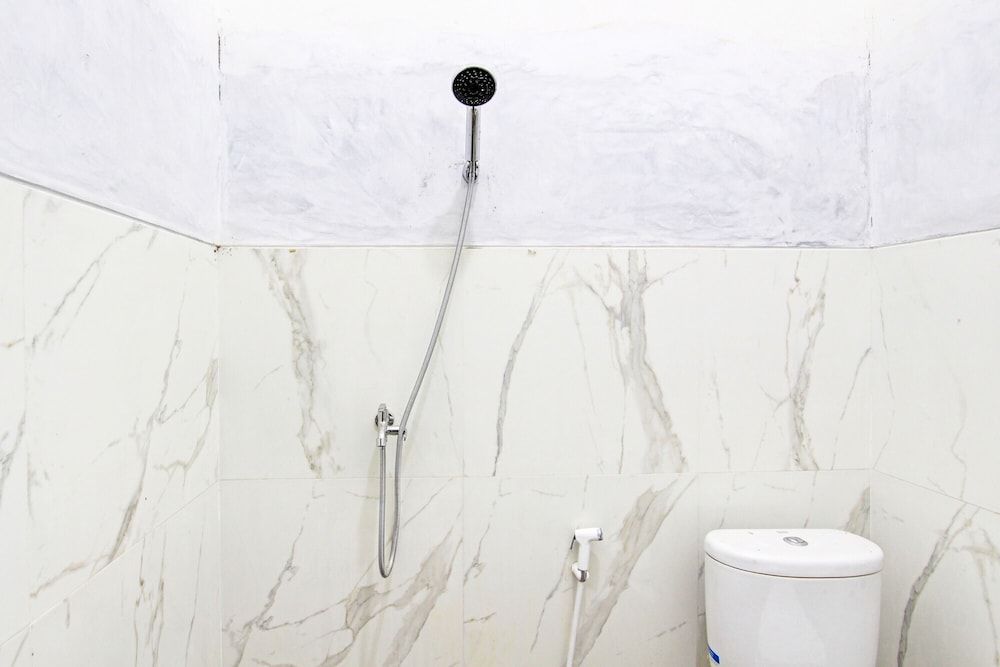 SPOT ON 93527 Agus Kostel SyariahNearWisata Agro Jollong Single Room 7