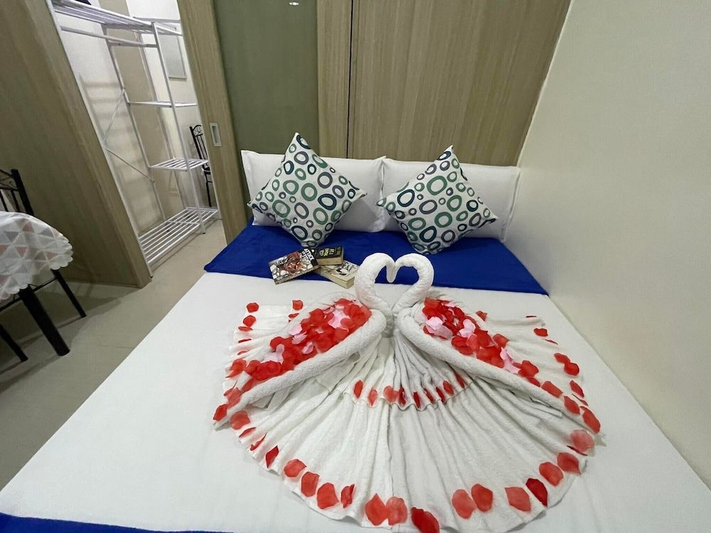 Shore Residences Stays by PBYY Deluxe Condo, 1 Double Bed with Sofa bed 12