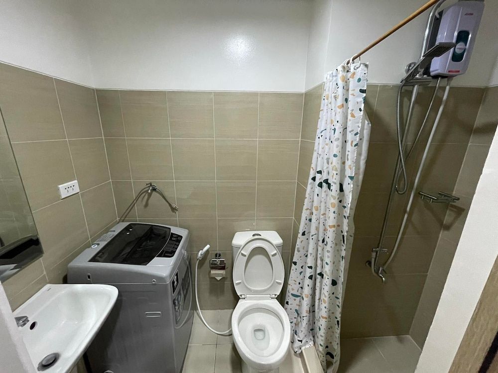 Shore Residences Stays by PBYY Deluxe Condo, 1 Double Bed with Sofa bed 16