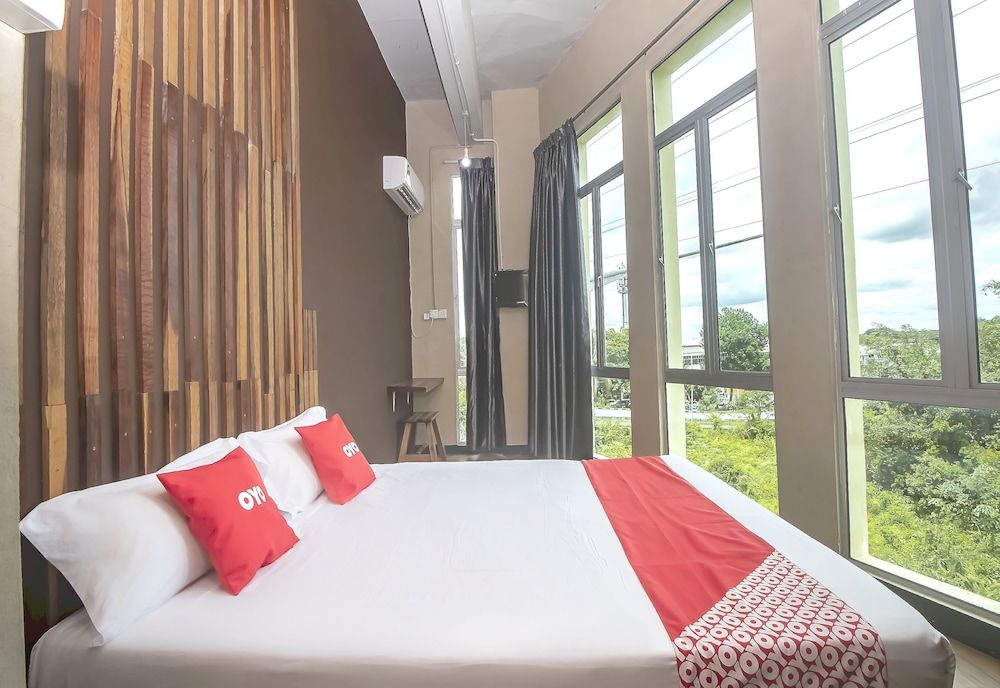 OYO 90094 Hi Inn 3 Deluxe Double Room 10