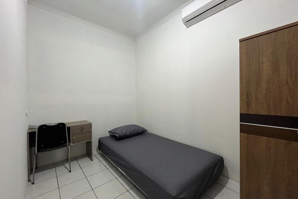 Economy Single Room
