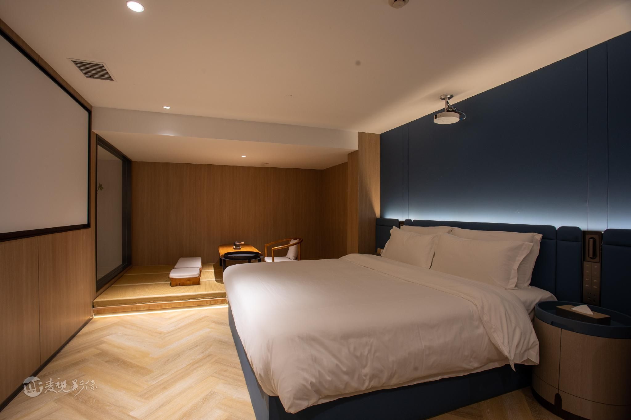 1 King Bed, Tatami Room, Non-Smoking