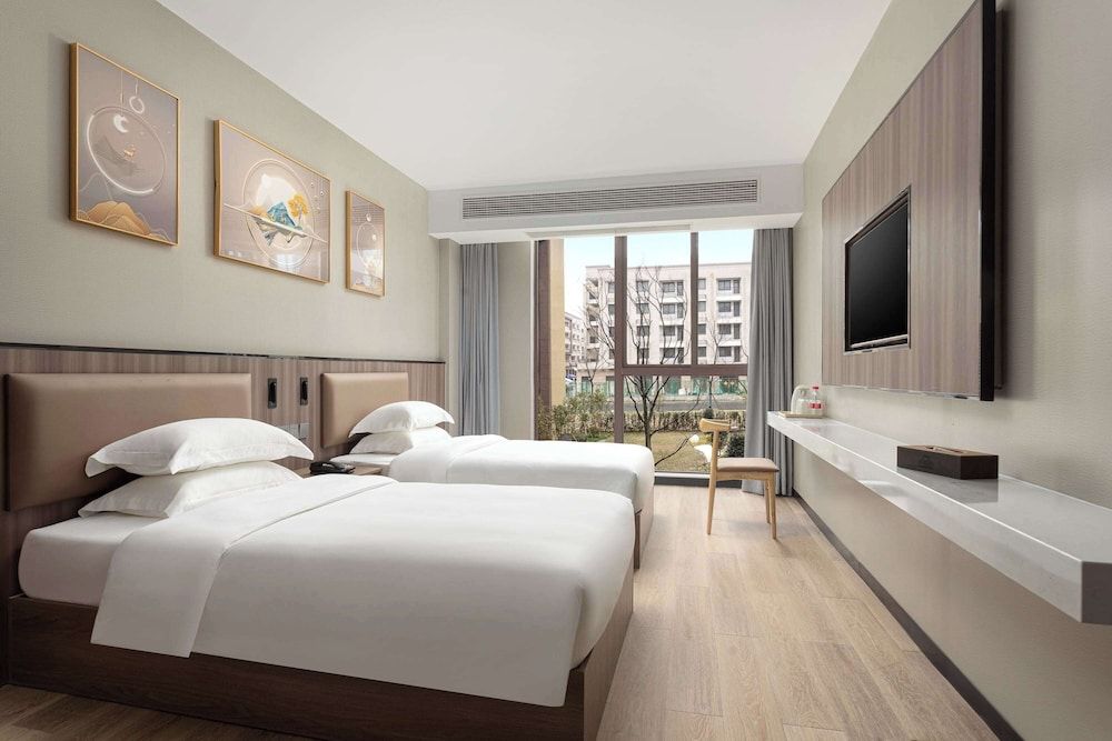 Deluxe Room, 2 Twin Beds, Non Smoking