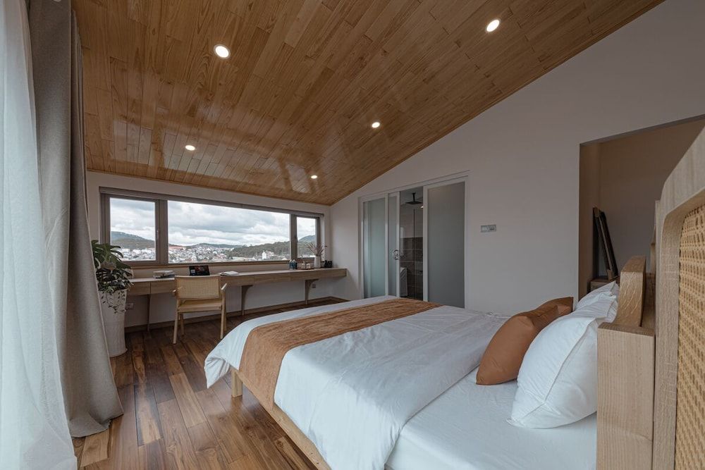 Jodi Dalat Hotel Premier Double Room 5