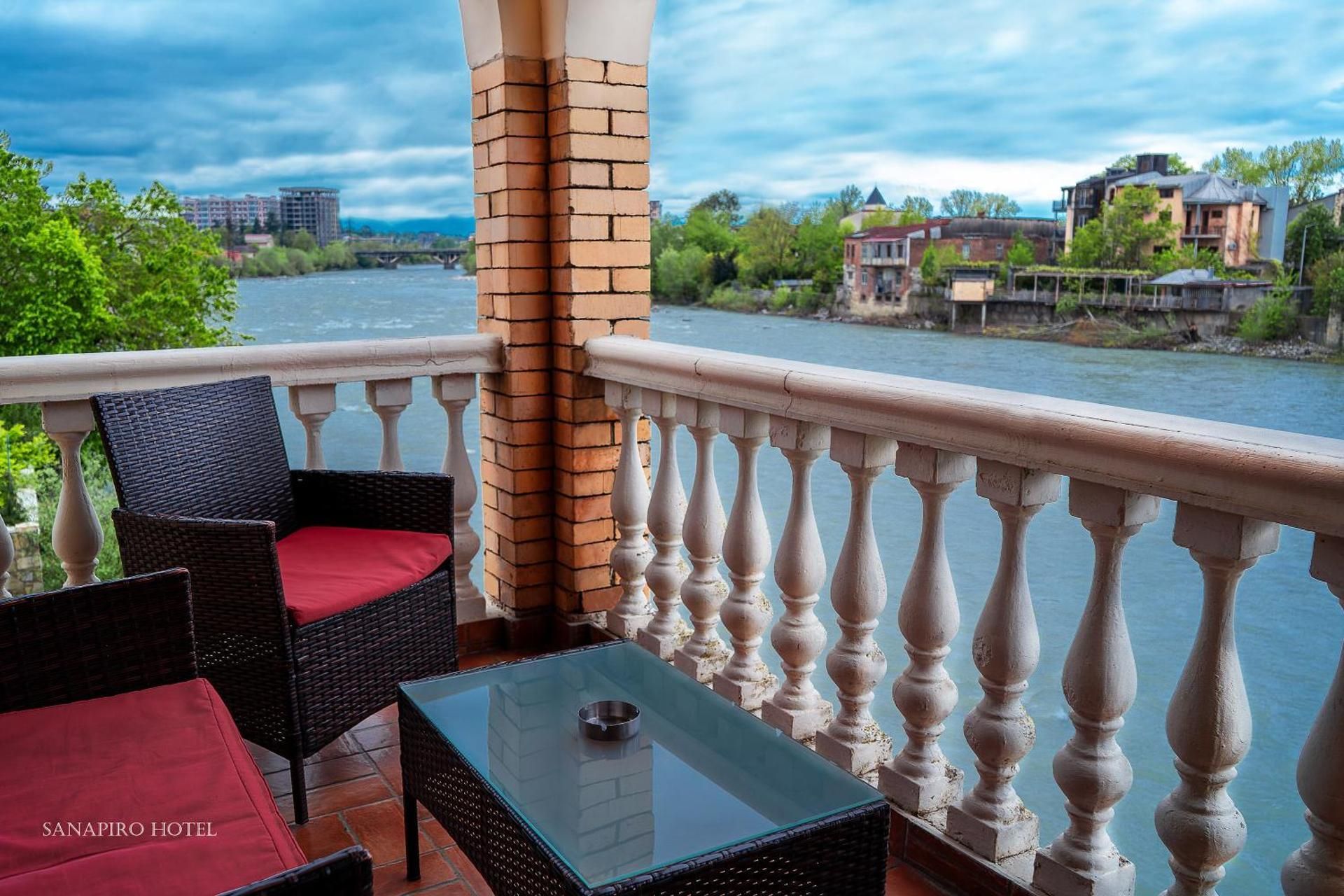 Hotel Sanapiro Deluxe Double or Twin 2