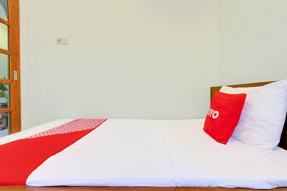 OYO 93789 Mbah Carik Homestay Syari'ah Economy Single Room