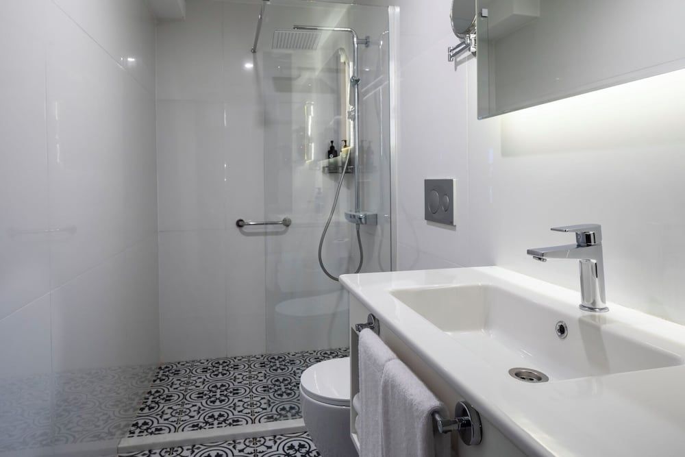 Ramada BY Wyndham Dalaman Suite, Balcony (Land Side, 2 French Beds) 3