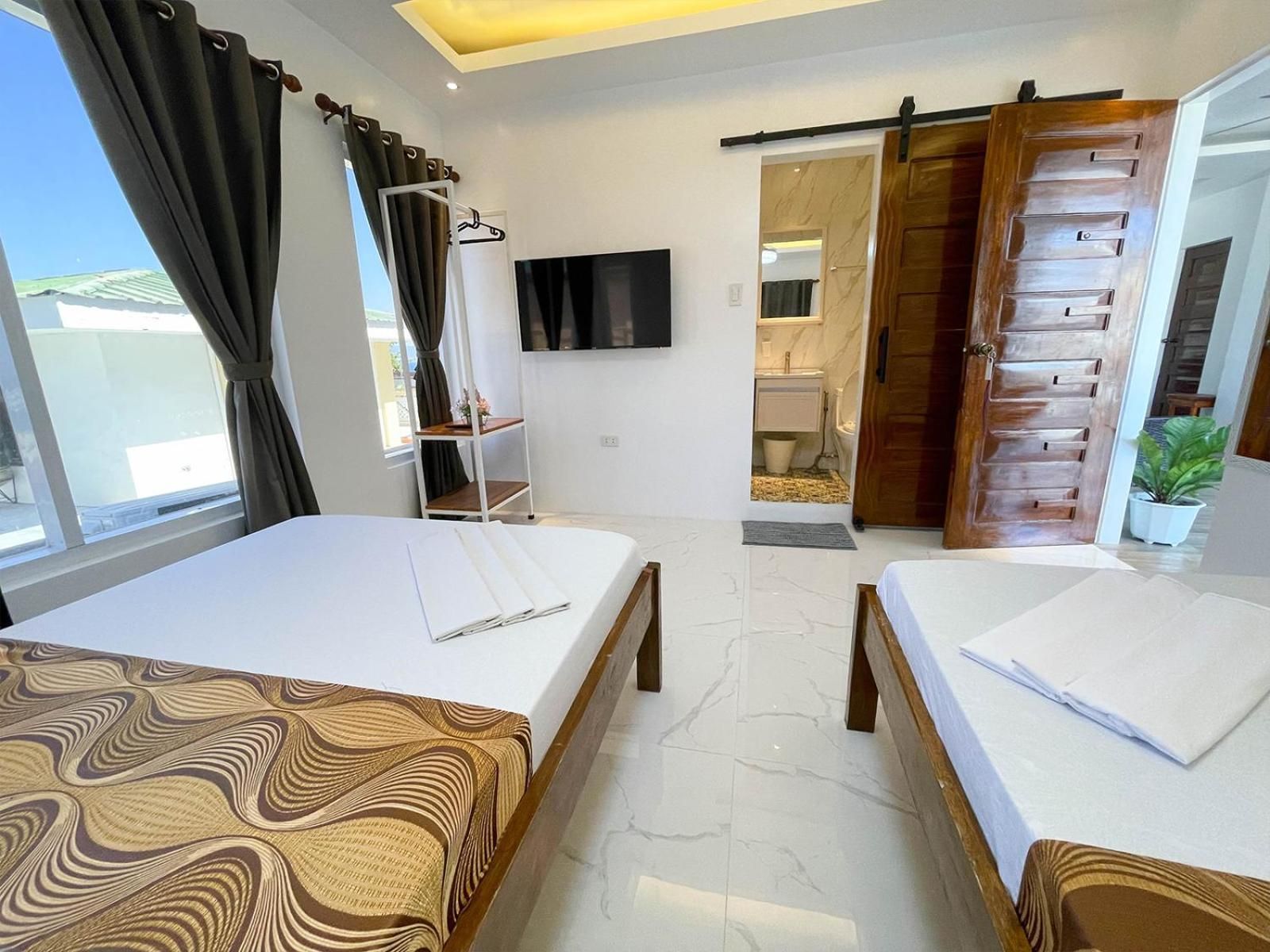 Deluxe Sea View Room