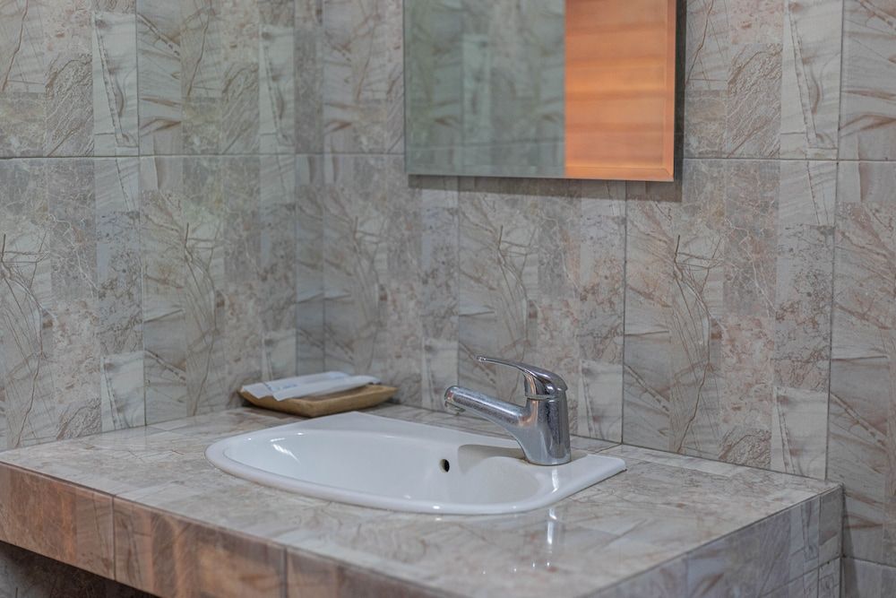 Cabana Bali Villa Deluxe Twin Room 10