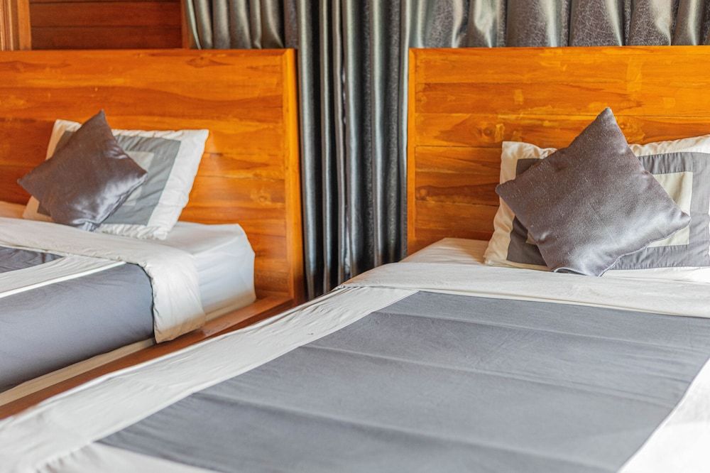 Cabana Bali Villa Deluxe Twin Room 5