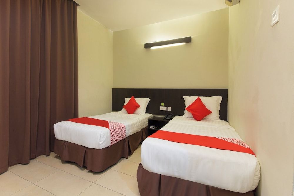 OYO 837 Hotel Bei King Standard Twin Room 2