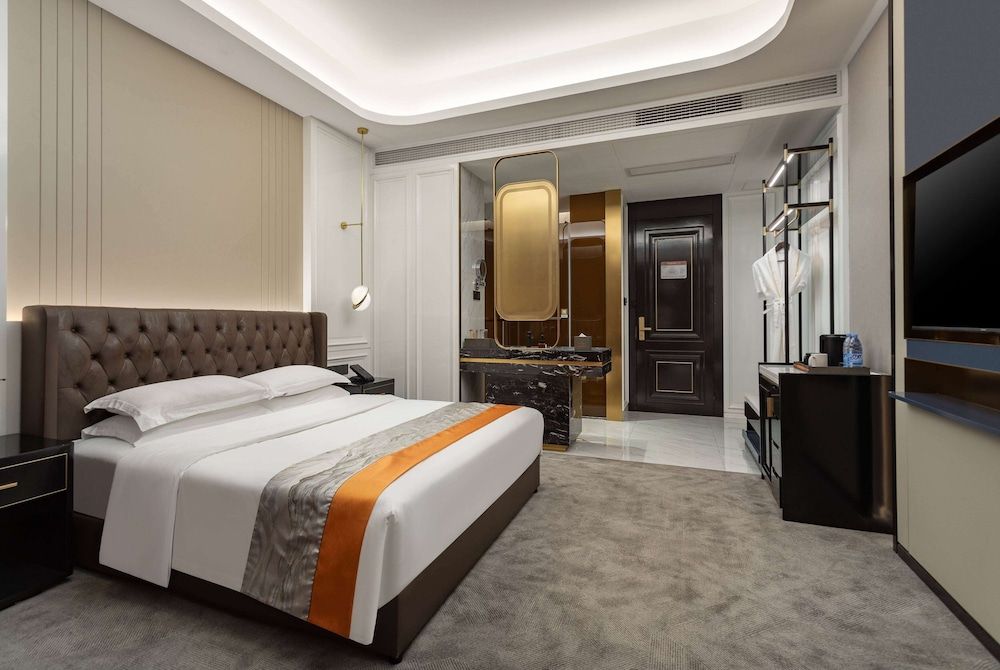 Room, 1 King Bed, Non Smoking, River View