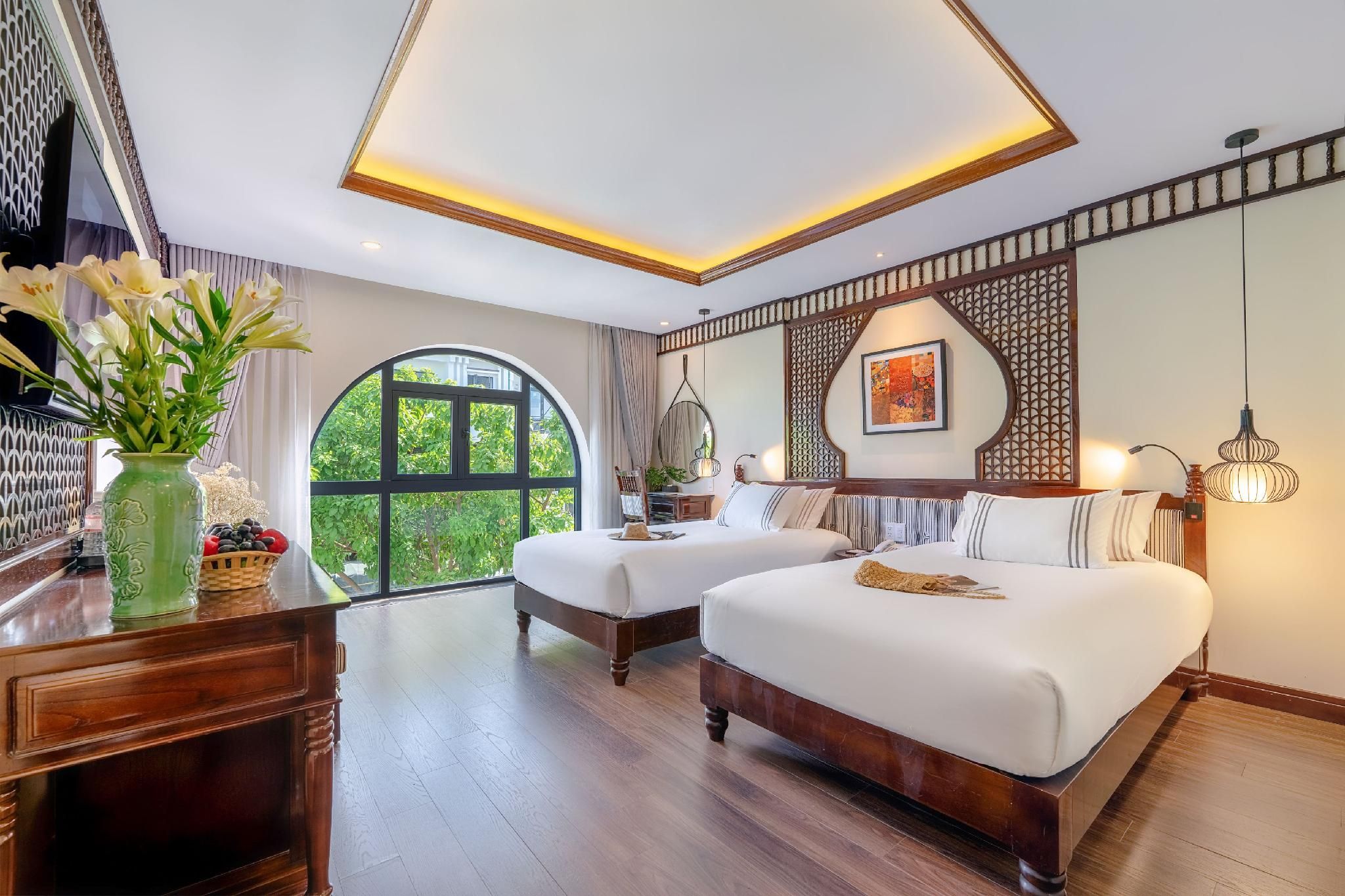 Superior Double or Twin Room with Window